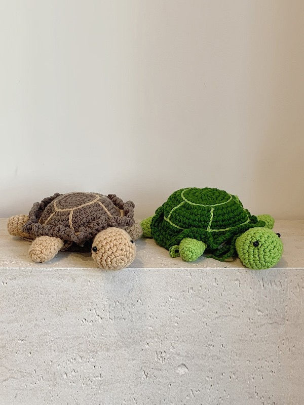 The Ririzz™ “Little Turtle” Knit Mini Bag – Your Go-To Phone & Lipstick Crossbody