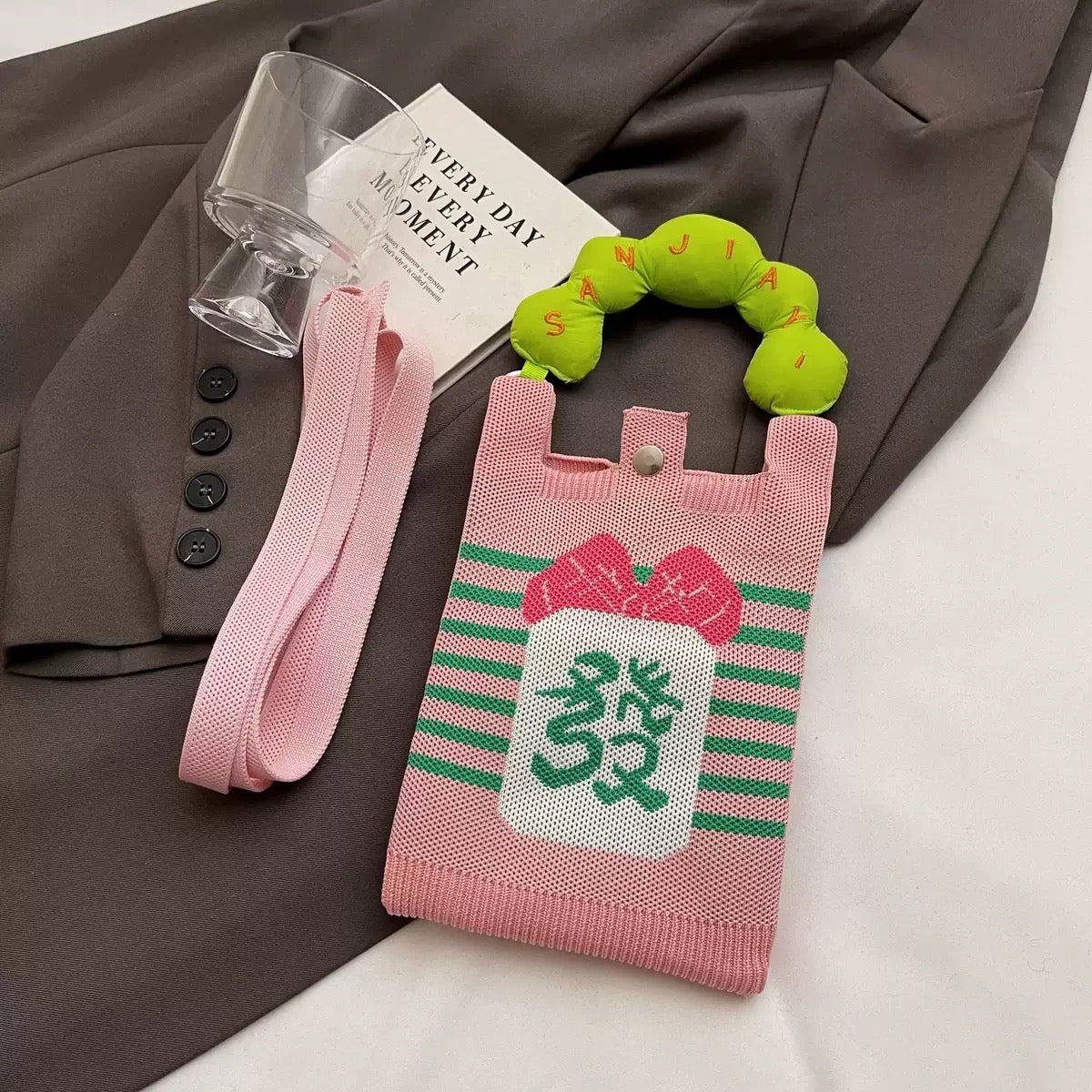 The Ririzz™ “Money Bag” Knit Mini Bag – Your Go-To Phone & Lipstick Crossbody