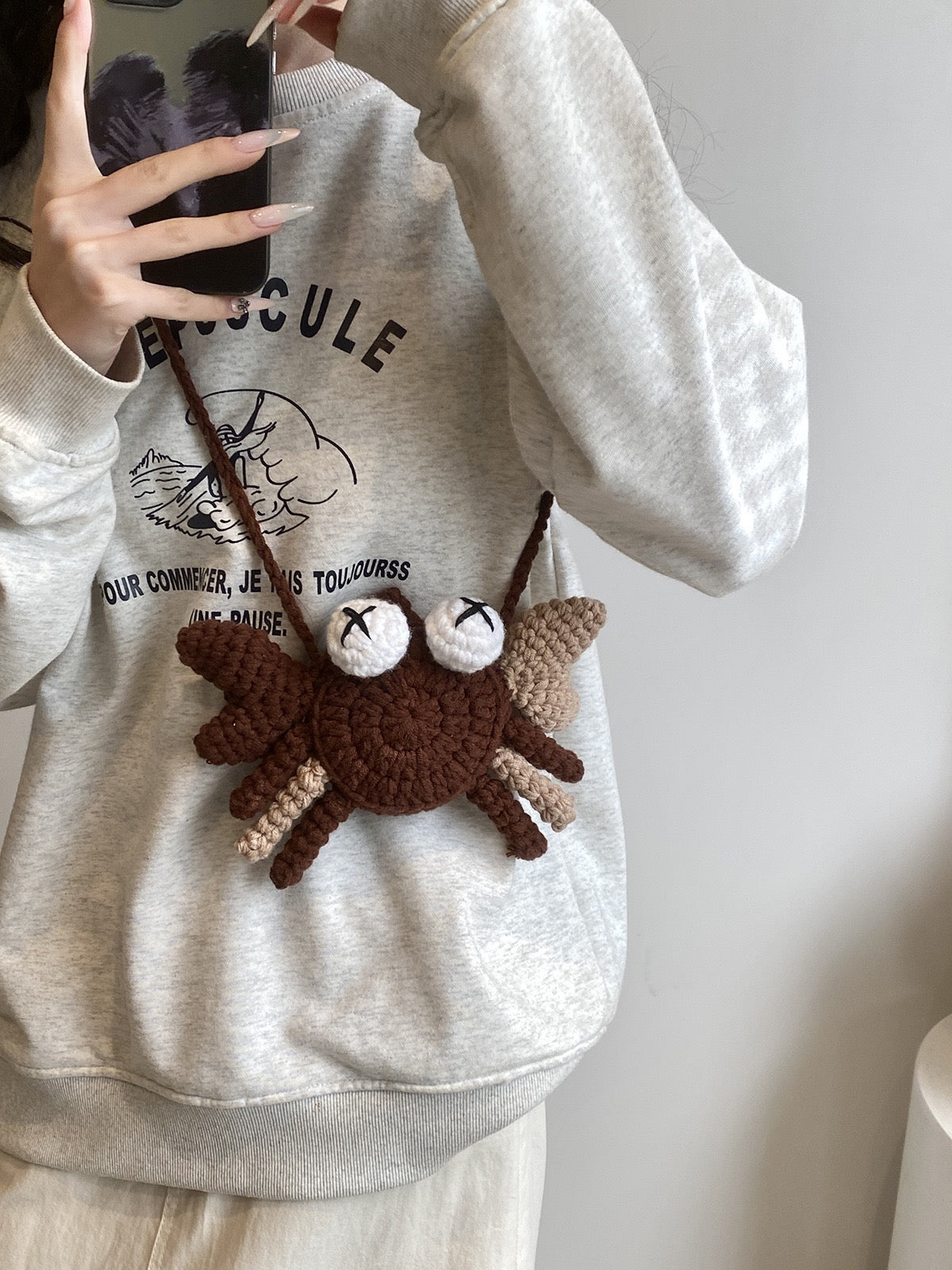 The Ririzz™ “Little Crab” Knit Mini Bag – Your Go-To Phone & Lipstick Crossbody