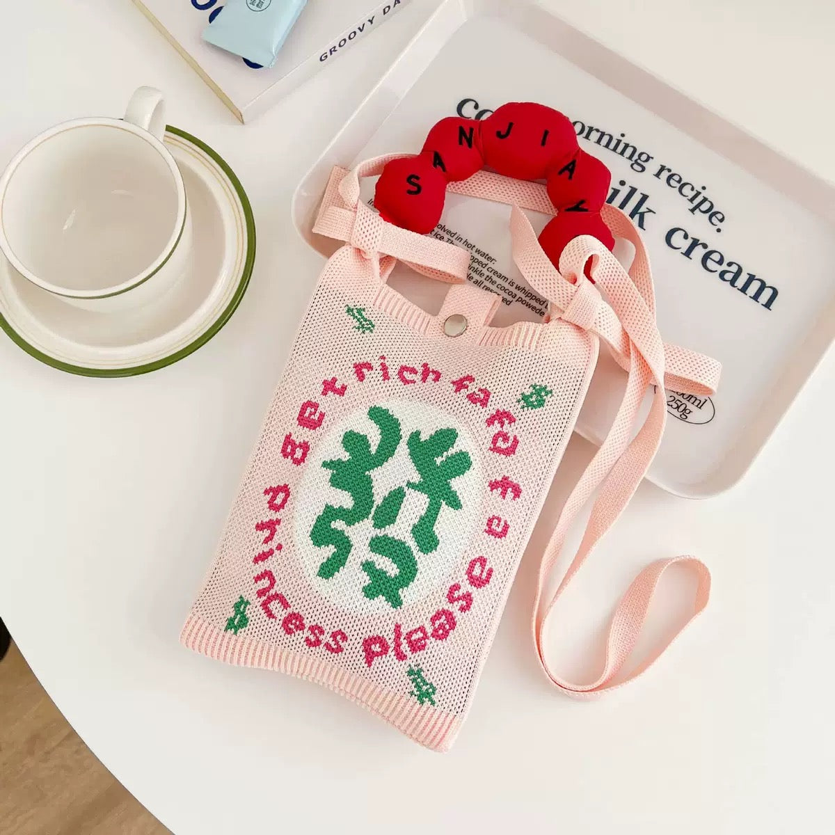 The Ririzz™ “Money Bag” Knit Mini Bag – Your Go-To Phone & Lipstick Crossbody